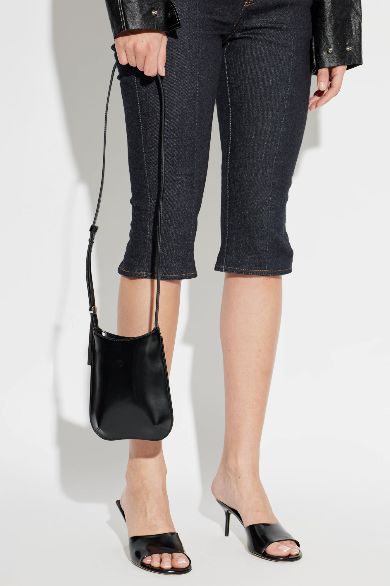 Jacquemus 'Bisou' phone case with a strap | Women's | Vitkac